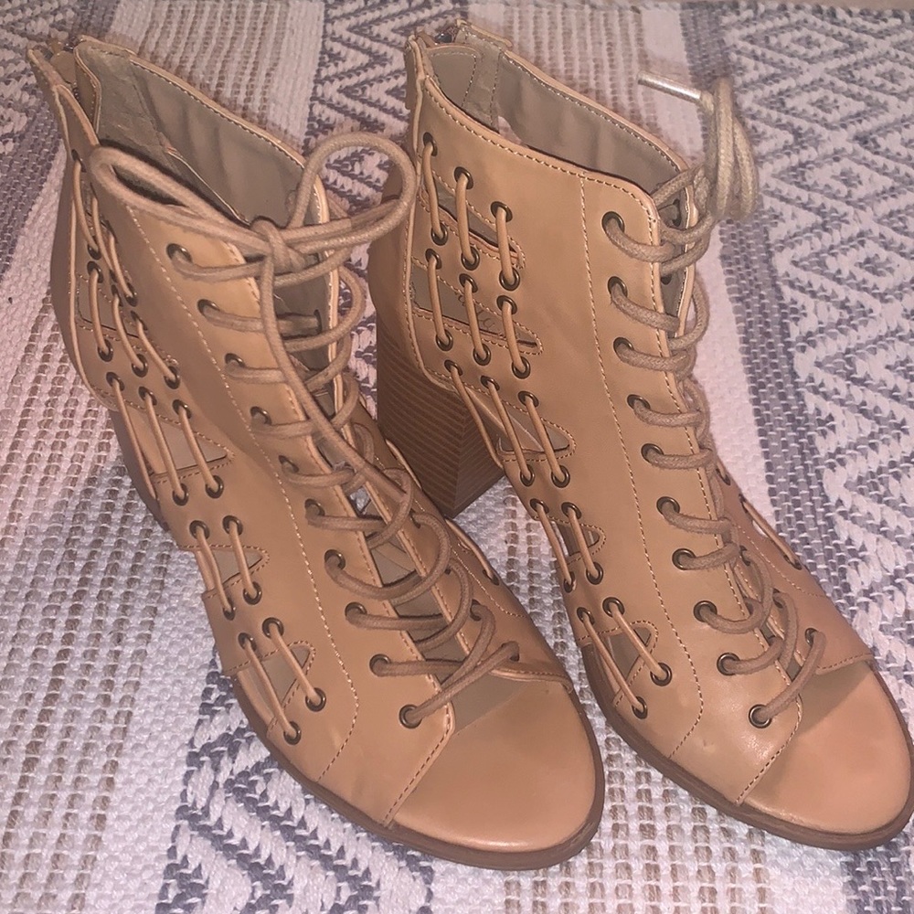 Altar’d State Lace Up Heeled Shoe size 8